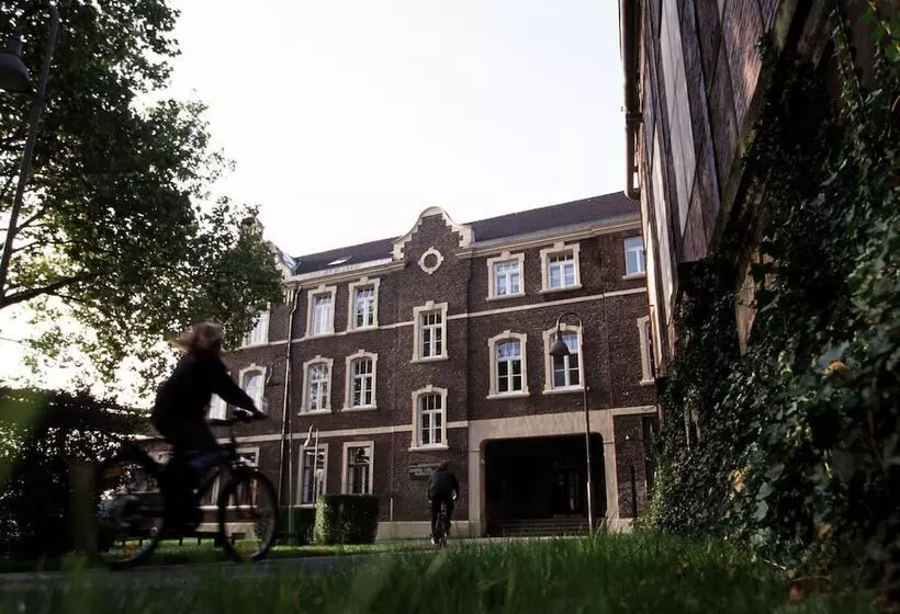 ホテル Jugendherberge Duisburg Landschaftspark