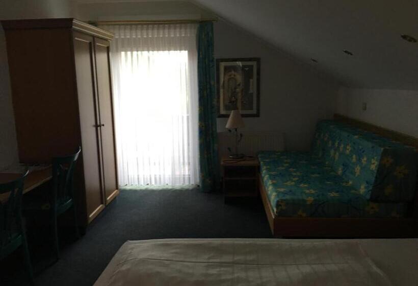 בית מלון כפרי Landgut Jungfleisch