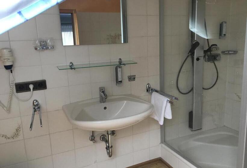 בית מלון כפרי Landgut Jungfleisch