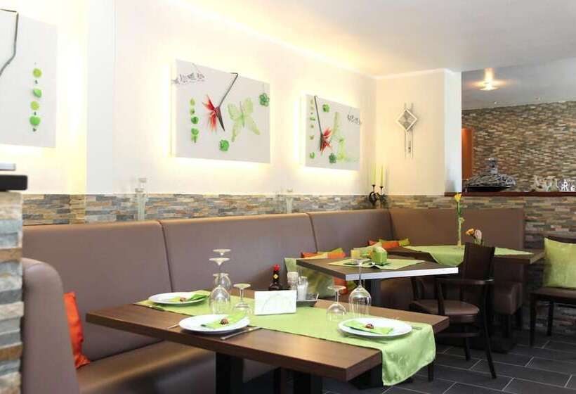 酒店 Pension Und Ferienwohnungen Schweinsberg