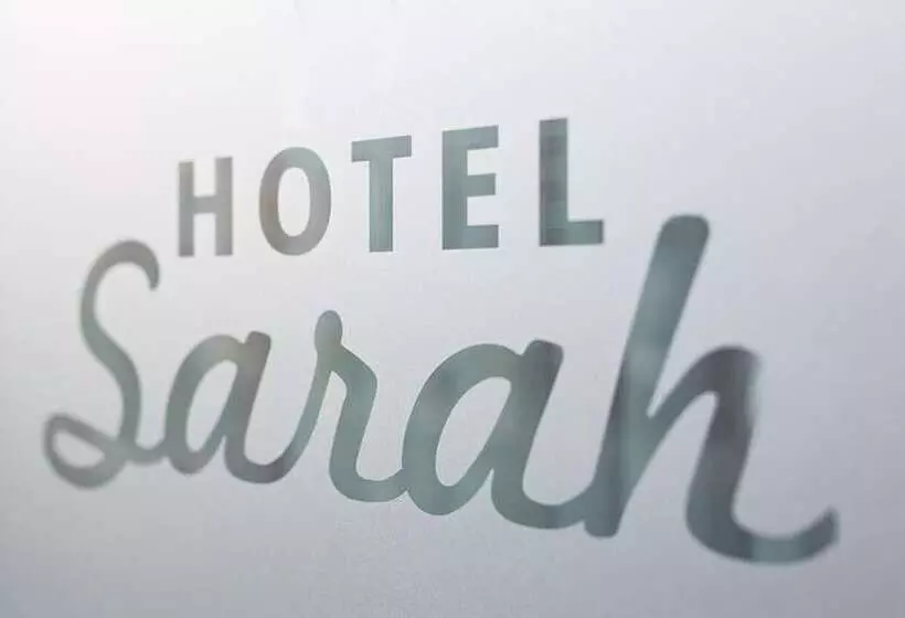 ホテル Sarah