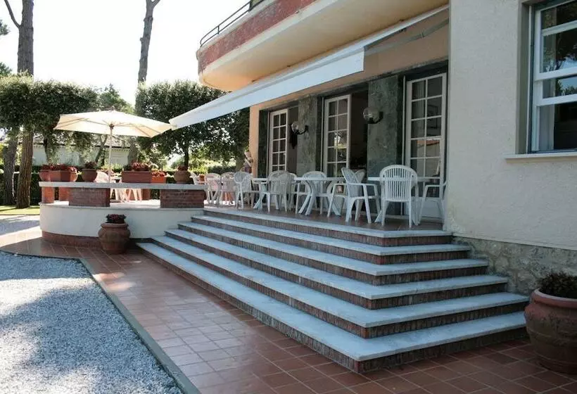 ホテル Villa Edera