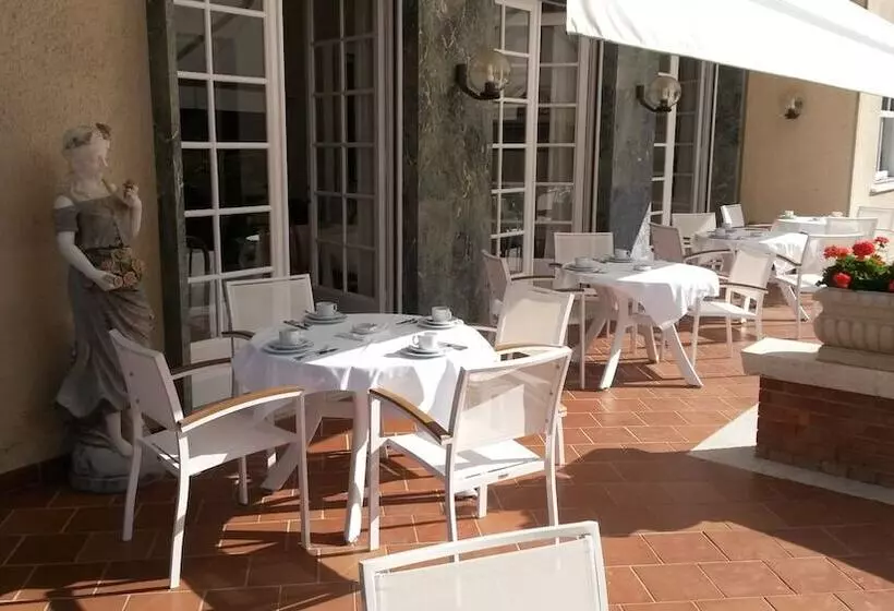ホテル Villa Edera