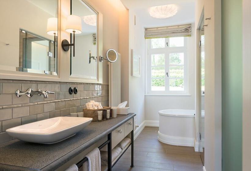 酒店 Weissenhaus Private Nature Luxury Resort