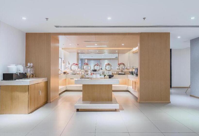 Ji Hotel Shanghai Zhoupu Wanda Plaza