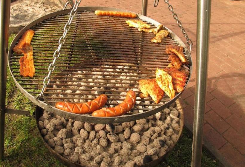 Отель Tierlings Land