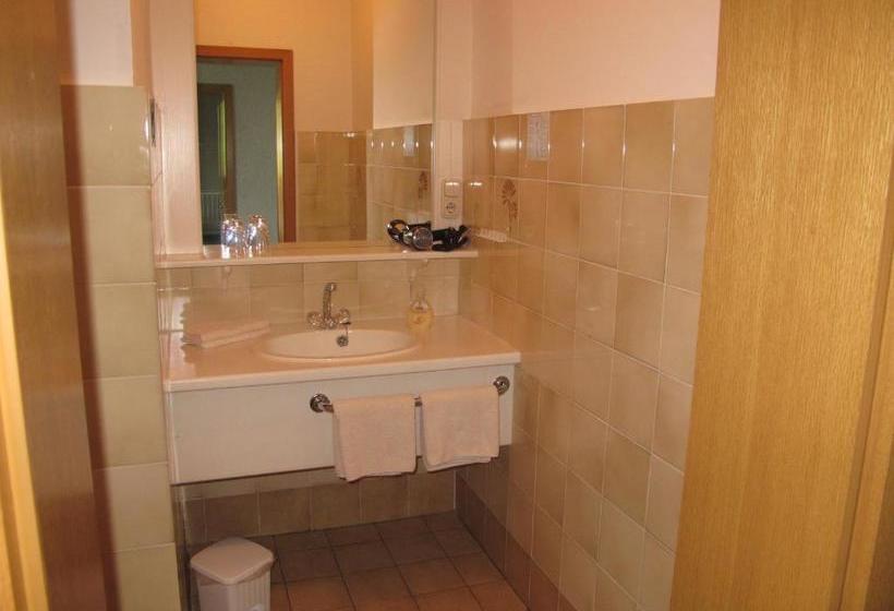 فندق Tierlings Land