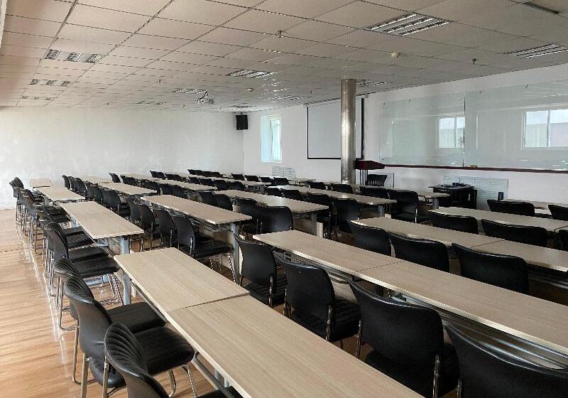 בית מלון כפרי Hanting  Baoding Train Station East Square