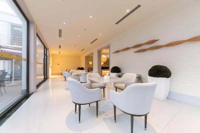 Ji Hotel Tianjin Jinwan Square