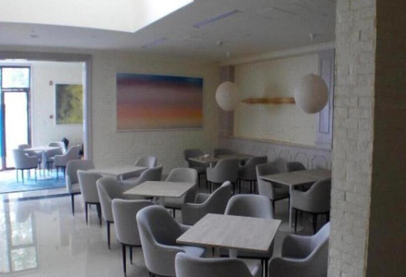Ji Hotel Tianjin Jinwan Square