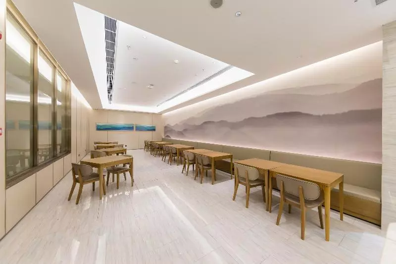 Ji Hotel Dalian North Station