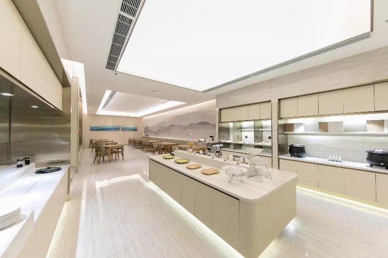 Ji Hotel Dalian North Station