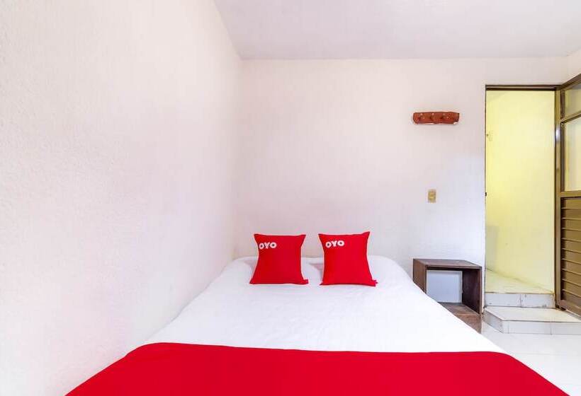 Oyo Hotel La Luna, Templo De Santo Domingo De Guzman