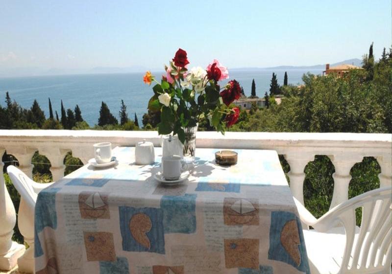 Apostolos & Eleni Family Apartments