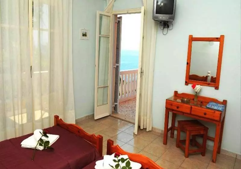 Apostolos & Eleni Family Apartments