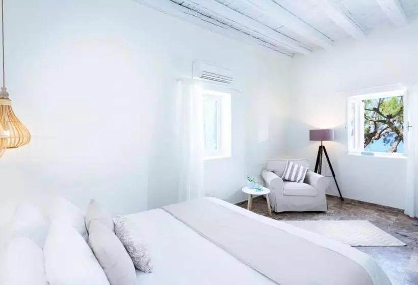 Apothikes Seaside Private Apartments