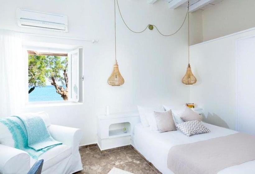 Apothikes Seaside Private Apartments