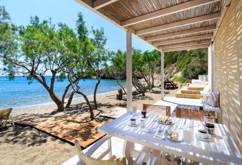 Apothikes Seaside Private Apartments