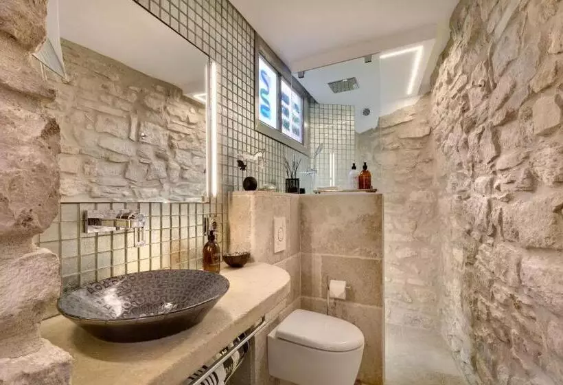 ベッドアンドブレックファースト La Maison Du Passage   Chambres   Suites Premium, Spa, Piscine Et Restaurant