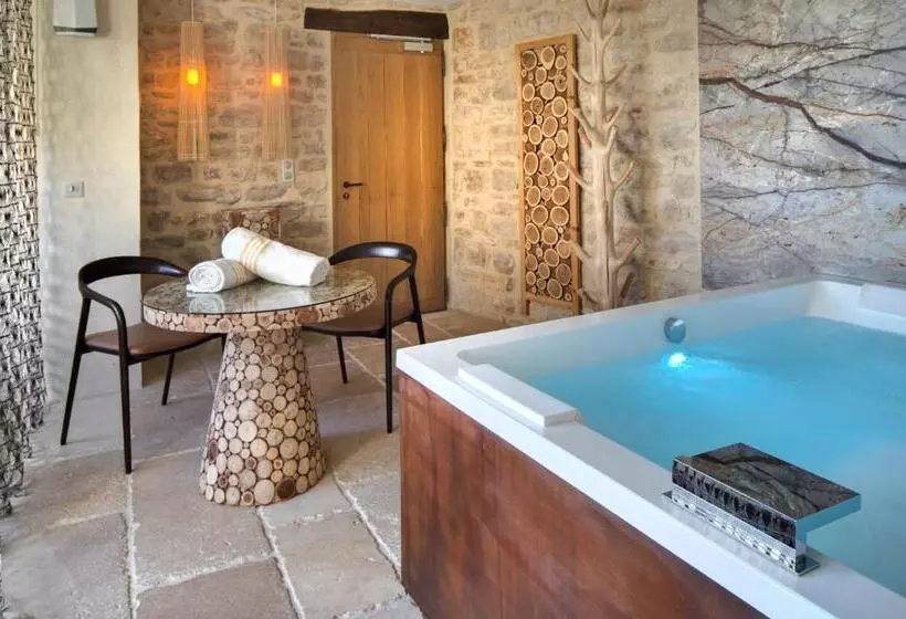 ベッドアンドブレックファースト La Maison Du Passage   Chambres   Suites Premium, Spa, Piscine Et Restaurant
