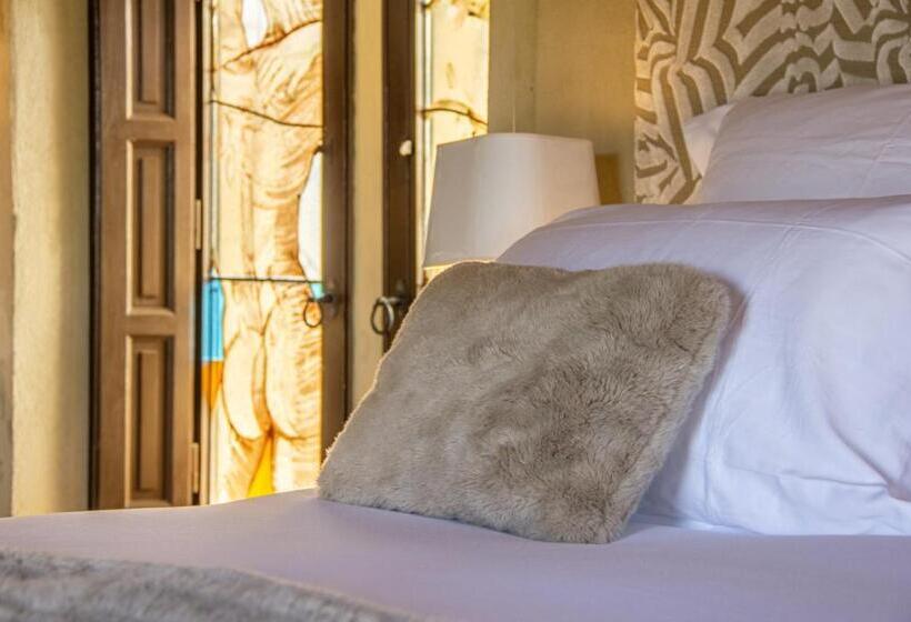 Bed and Breakfast La Maison Du Passage Chambres Suites Premium, Spa, Piscine Et Restaurant