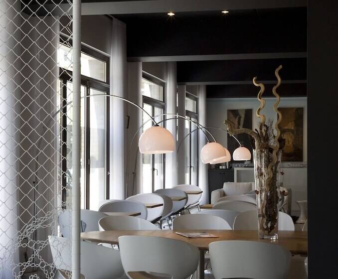 هتل Banks Antwerp