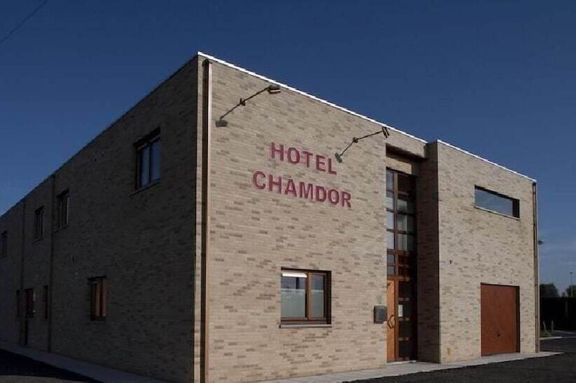 فندق Chamdor