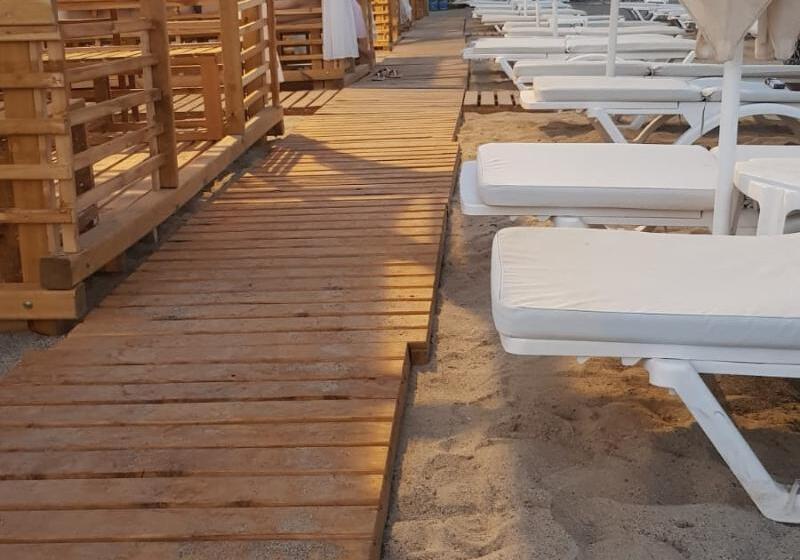 Отель Cle Beach Boutique