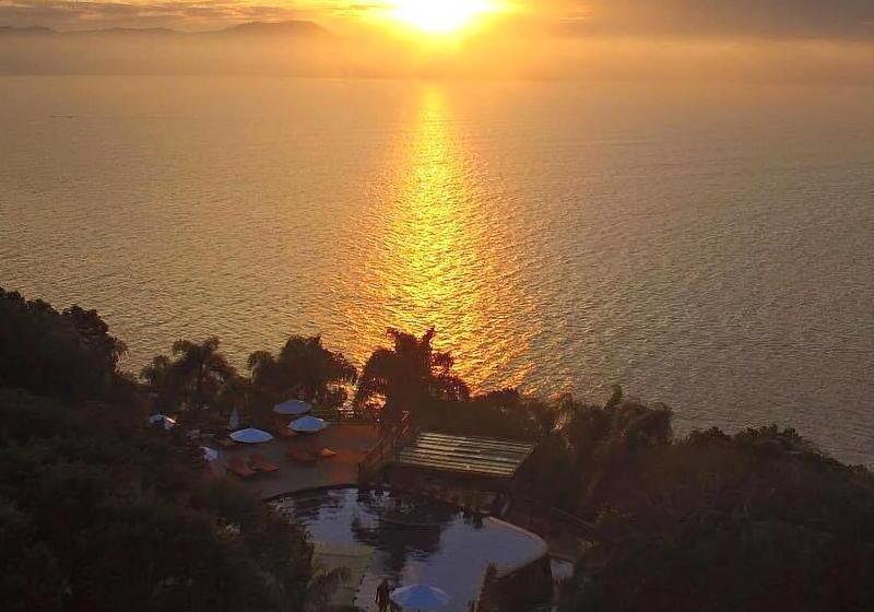 Отель Resort Refugio Do Estaleiro