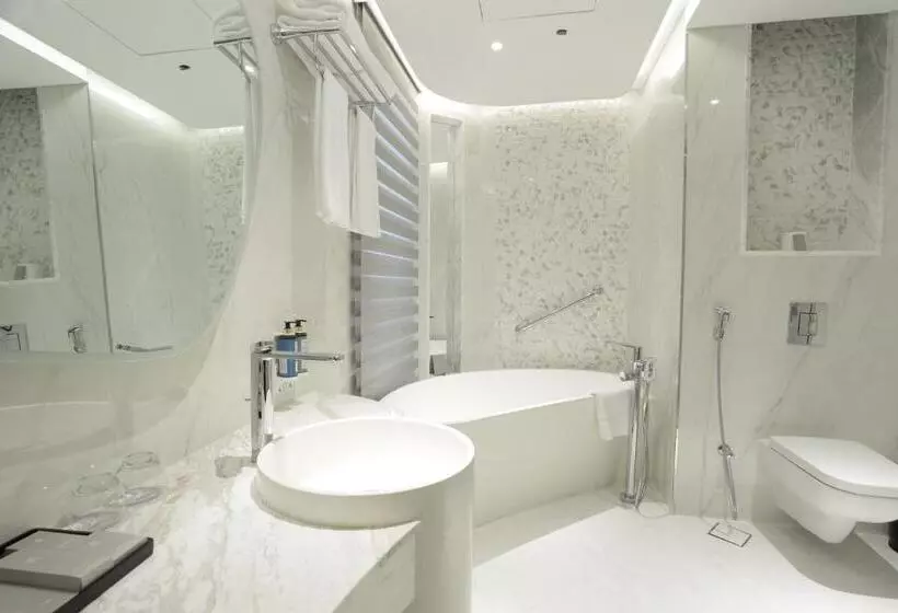 Century Marina Hotel   Lusail