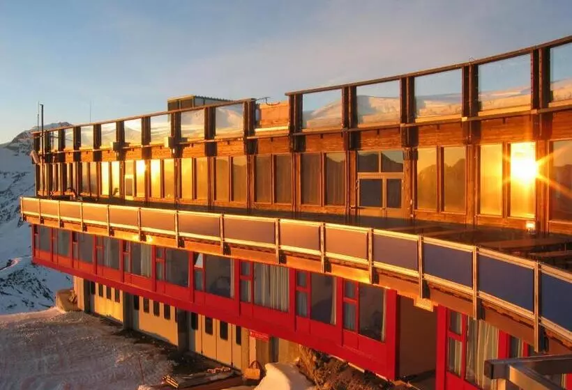 Glacier Hotel Grawand