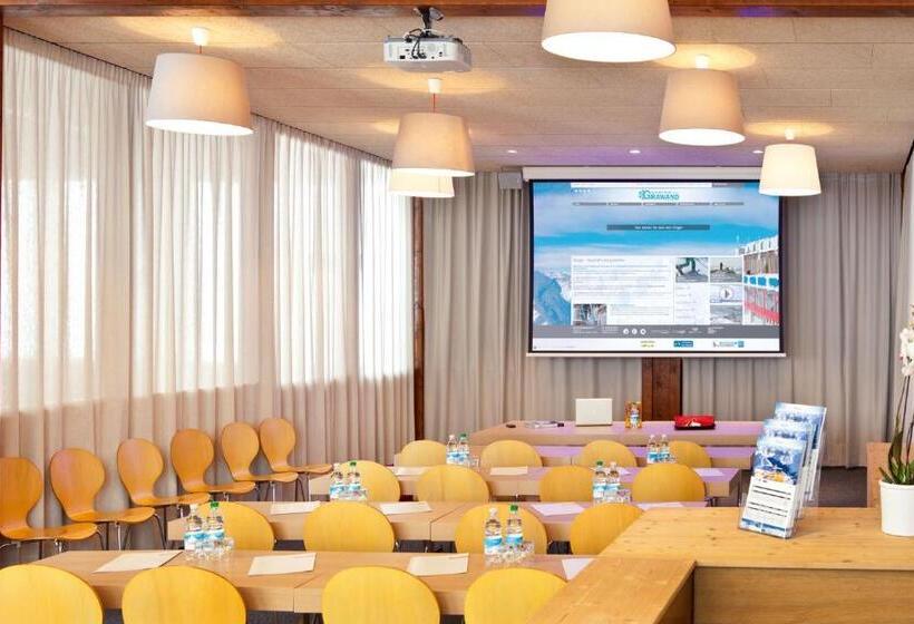 Glacier Hotel Grawand