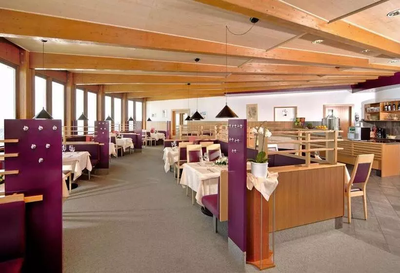 Glacier Hotel Grawand