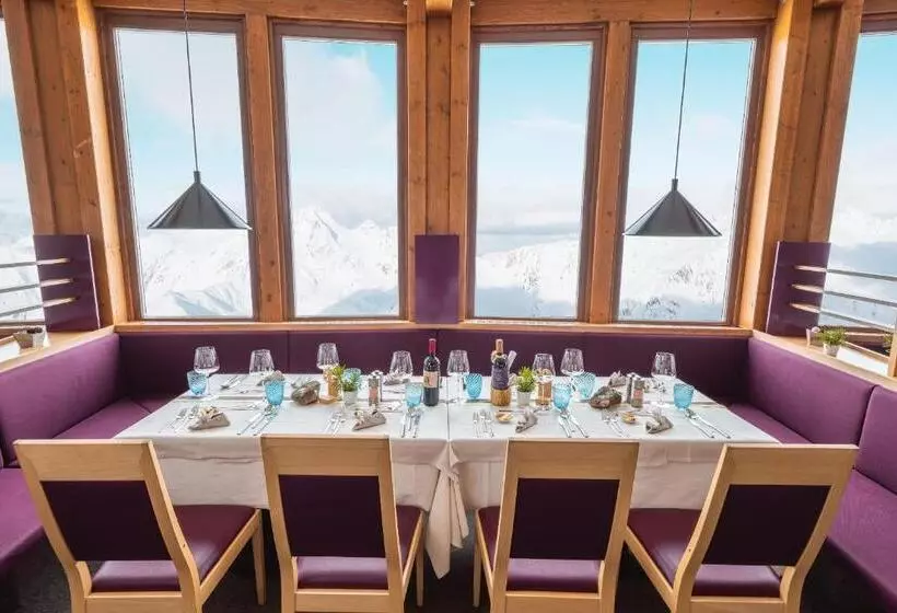 Glacier Hotel Grawand