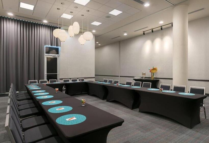 בית מלון כפרי Aloft Sarasota