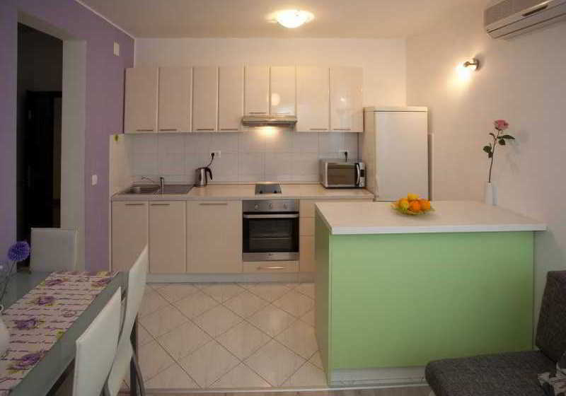 Отель Apartments Ruzica