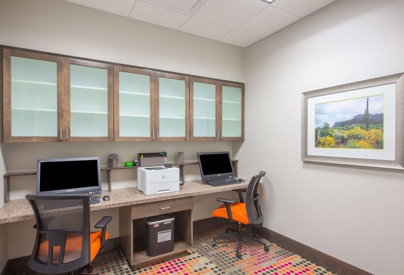 فندق Hampton Inn & Suites Phoenix East Mesa