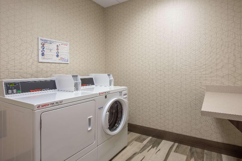 فندق Hampton Inn & Suites Phoenix East Mesa