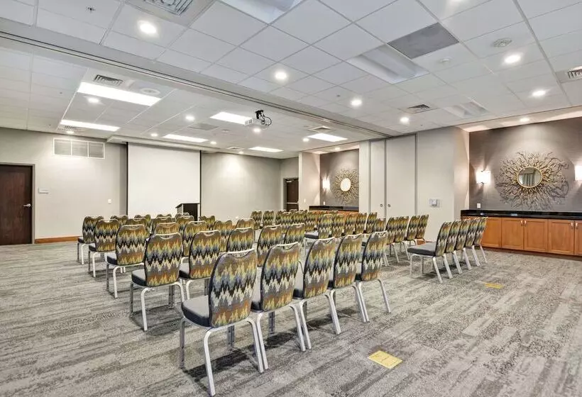 ホテル Homewood Suites By Hilton Techridge Parmer @ I 35