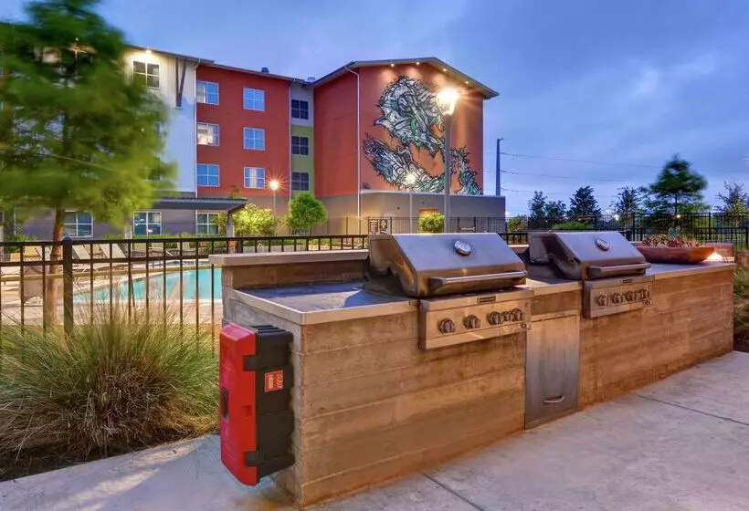 ホテル Homewood Suites By Hilton Techridge Parmer @ I 35