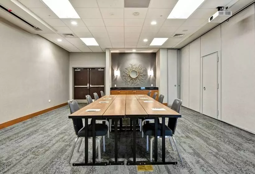 ホテル Homewood Suites By Hilton Techridge Parmer @ I 35