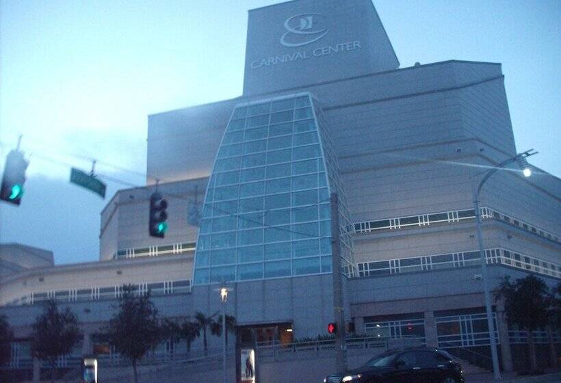 Отель Monte Carlo Miami Beach