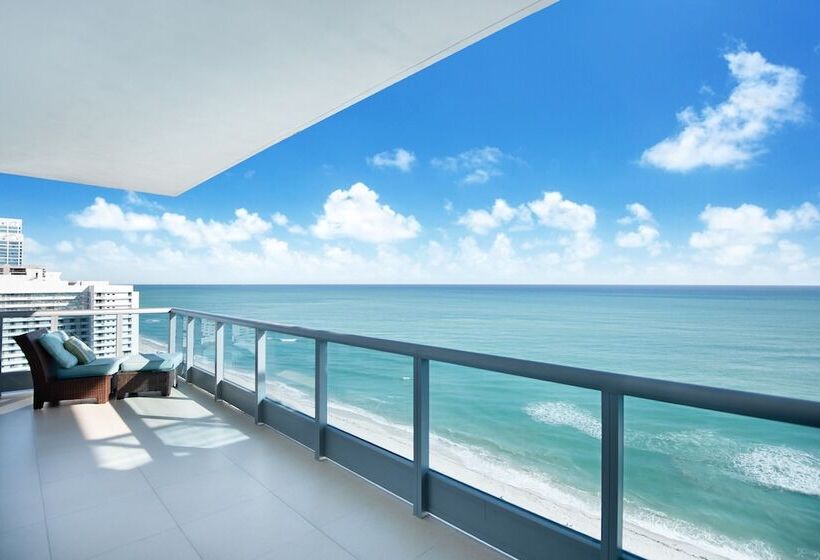 Отель Monte Carlo Miami Beach