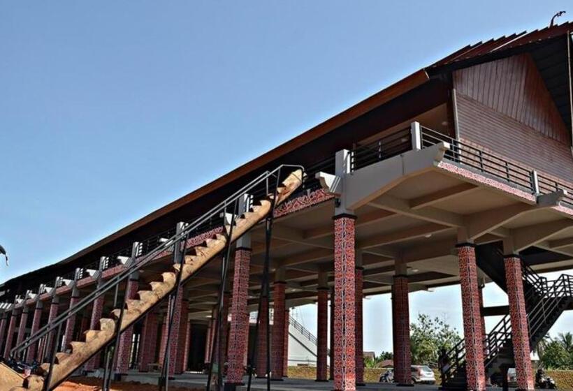 Orchardz Hotel Ayani