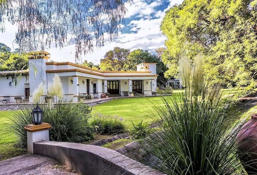 בית מלון כפרי Posada Del Olivo