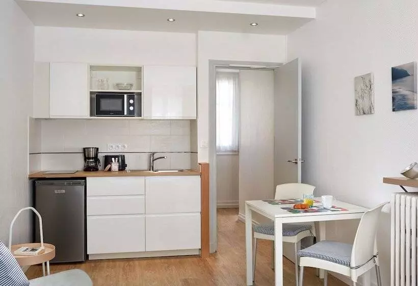 ホテル Residence Paris Asnieres