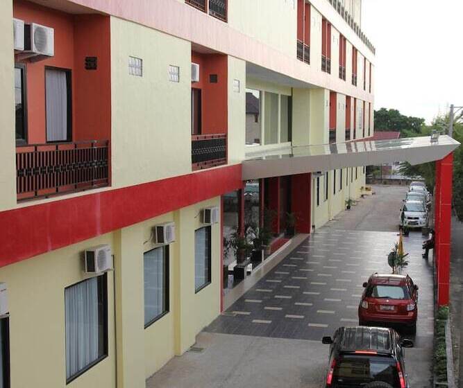 ホテル Roditha Banjarbaru