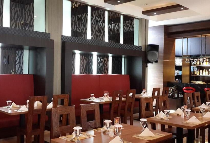 ホテル Roditha Banjarbaru