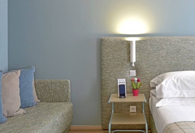 هتل The Editory House Ribeira Porto