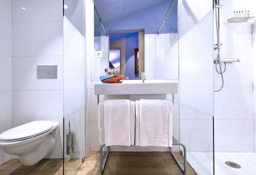 هتل The Editory House Ribeira Porto